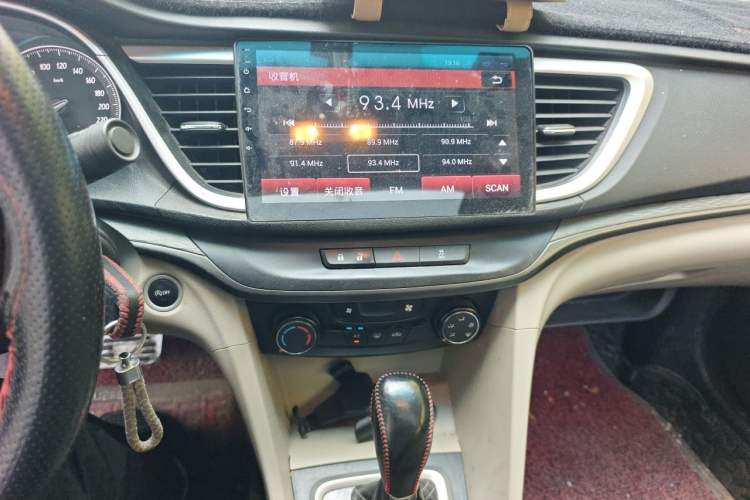 Used Buick GT 2017 15N Automatic Elite Version Audio And AC Panel