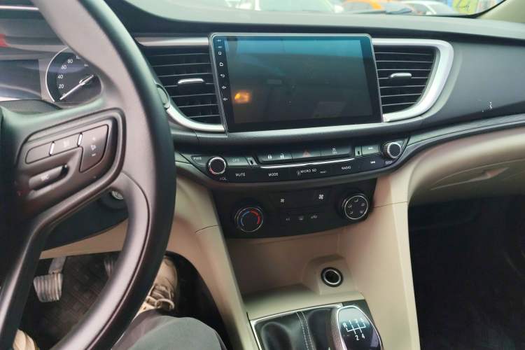 Used Buick GT 2017 15N Manual Elite Version Audio And AC Panel