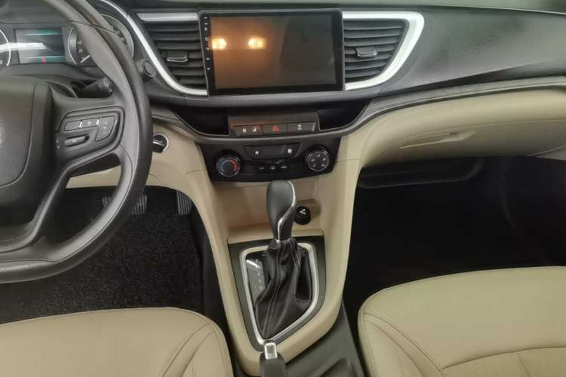 Used Buick GT 2017 15N Automatic Elite Version Audio And AC Panel