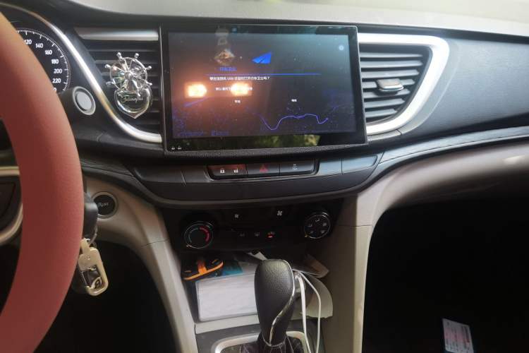 Used Buick GT 2017 15N Automatic Elite Version Audio And AC Panel