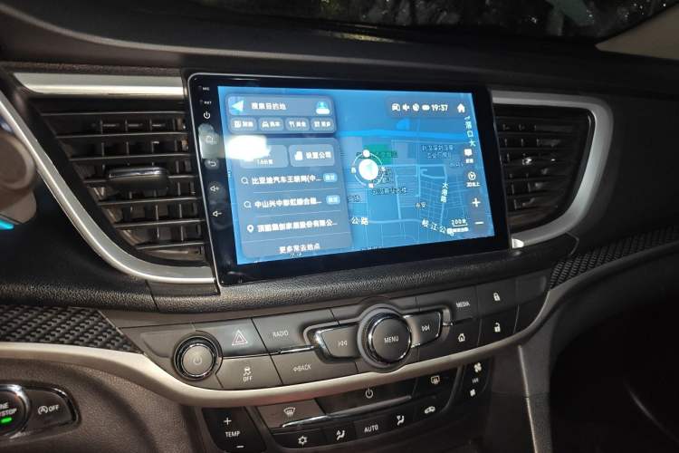 Used Buick GT 2017 15N Automatic Deluxe Edition Audio And AC Panel