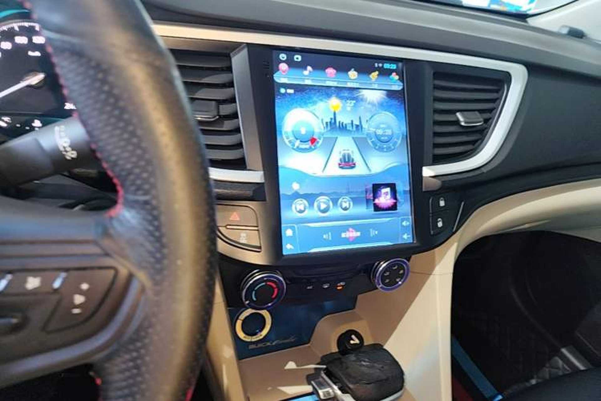 Used Buick GT 2017 15N Automatic Elite Version Audio And AC Panel