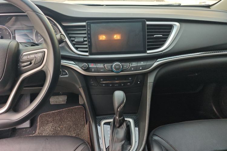Used Buick GT 2017 15N Automatic Deluxe Edition Audio And AC Panel