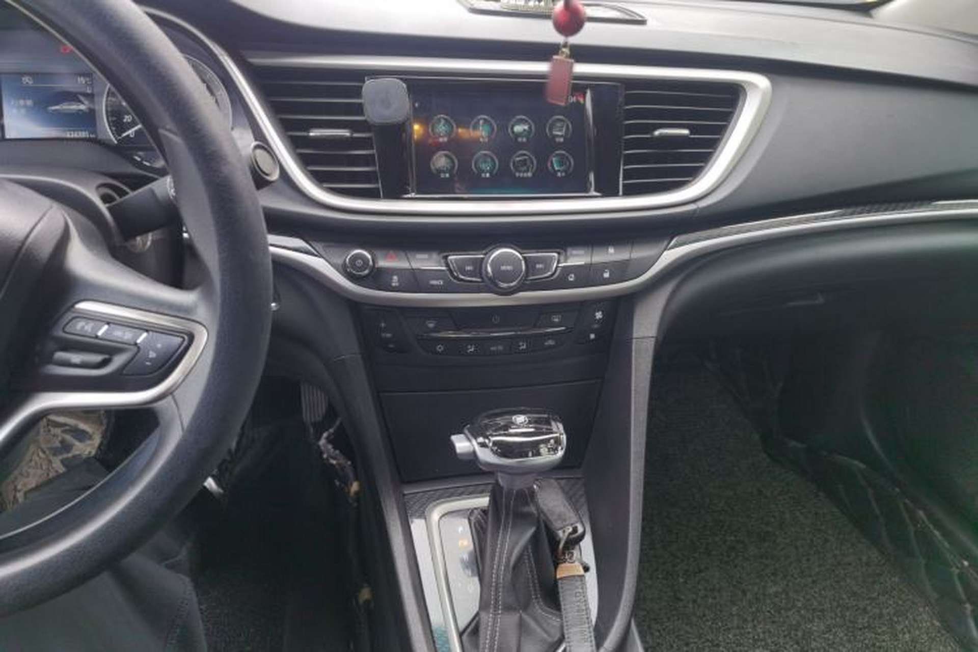 Used Buick GT 2017 15N Automatic Deluxe Edition Audio And AC Panel