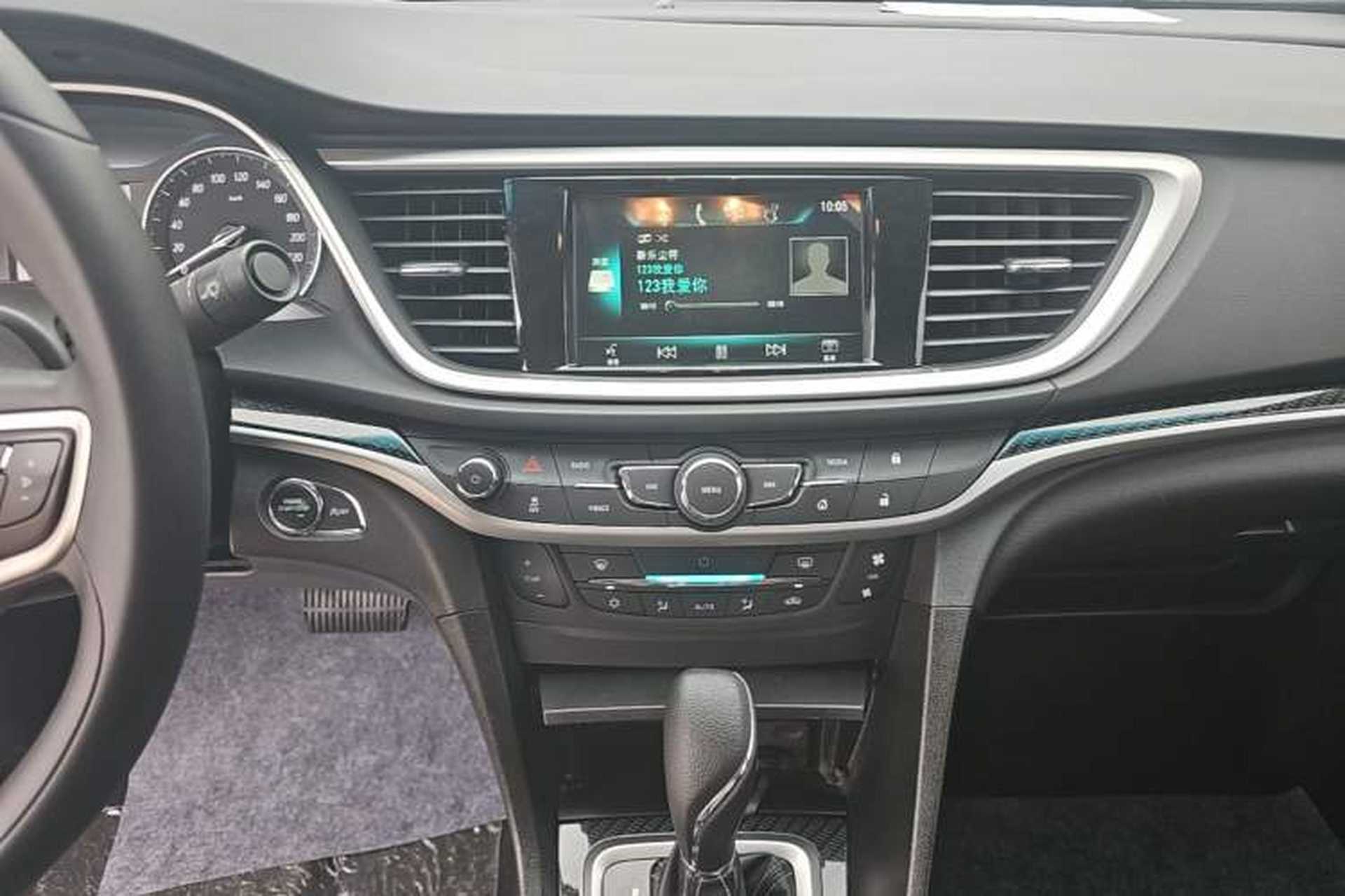 Used Buick GT 2017 15N Automatic Deluxe Edition Audio And AC Panel