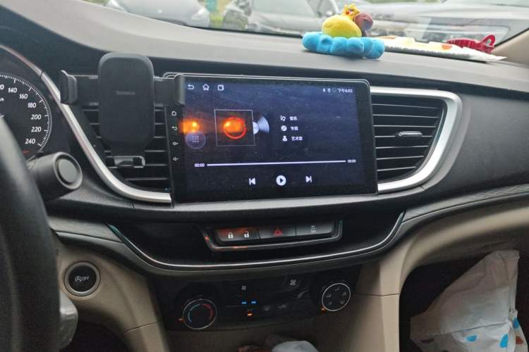 Used Buick GT 2017 15N Automatic Entry-Level Trim Audio And AC Panel
