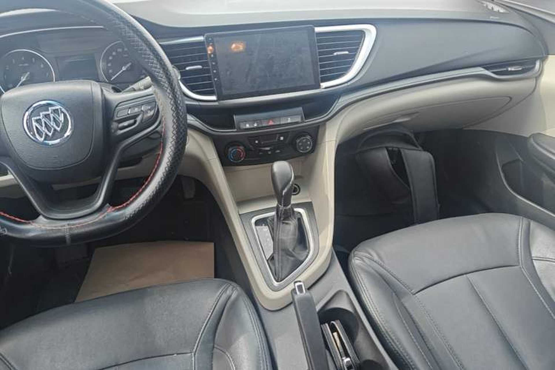 Used Buick GT 2017 15N Automatic Elite Version Audio And AC Panel