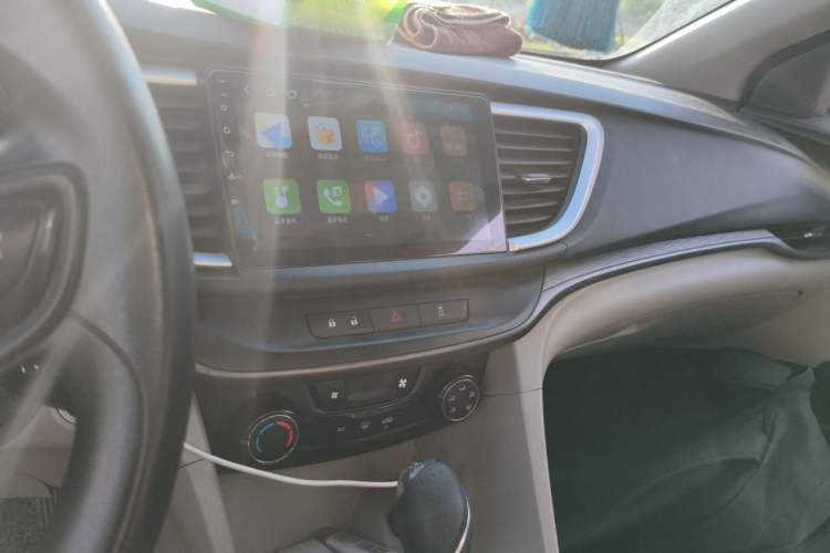 Used Buick GT 2017 15N Automatic Elite Version Audio And AC Panel