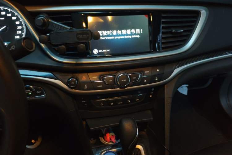 Used Buick GT 2017 15N Automatic Deluxe Edition Audio And AC Panel