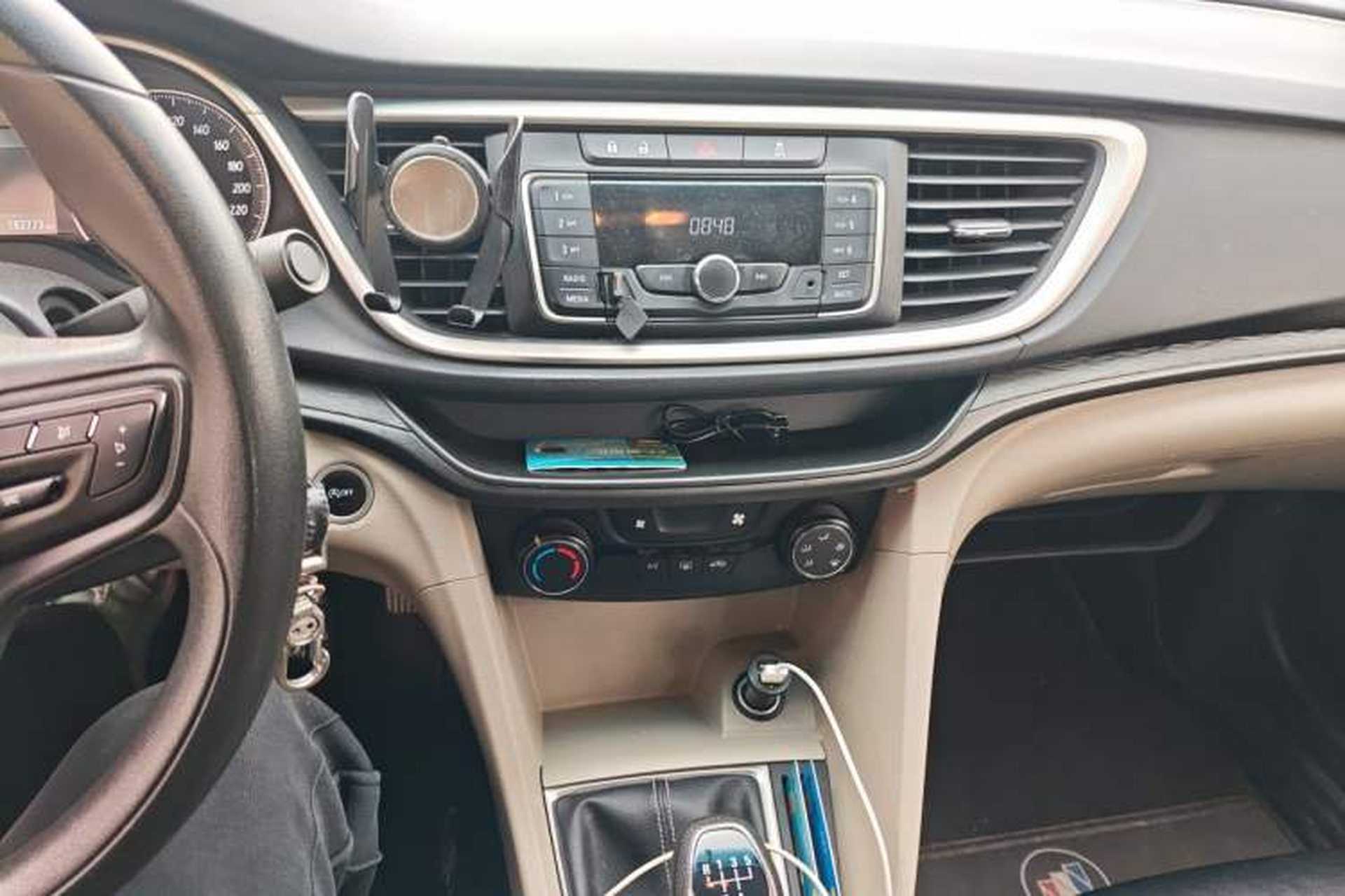 Used Buick GT 2017 15N Manual Elite Version Audio And AC Panel