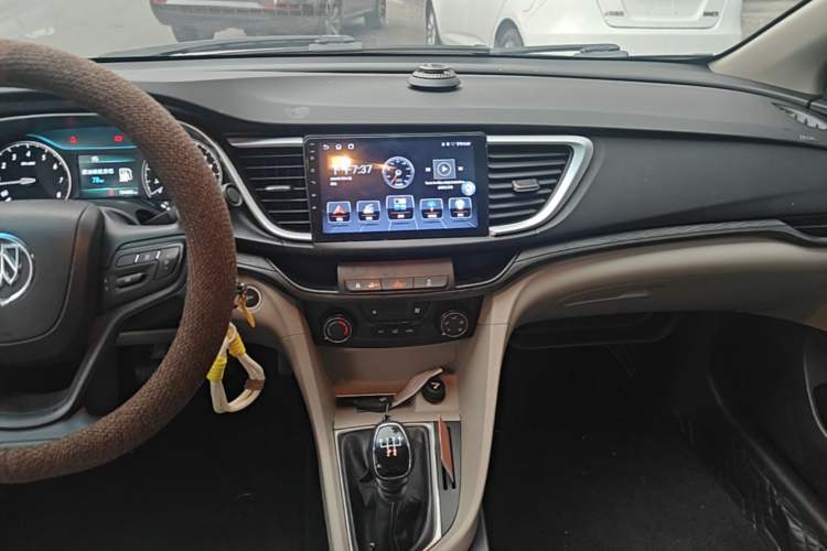 Used Buick GT 2017 15N Manual Elite Version Audio And AC Panel