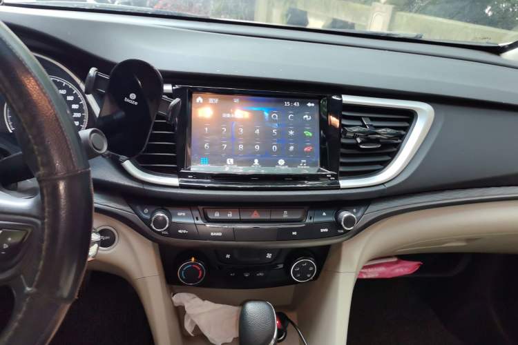Used Buick GT 2017 15N Automatic Elite Version Audio And AC Panel