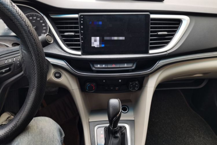 Used Buick GT 2017 15N Automatic Elite Version Audio And AC Panel