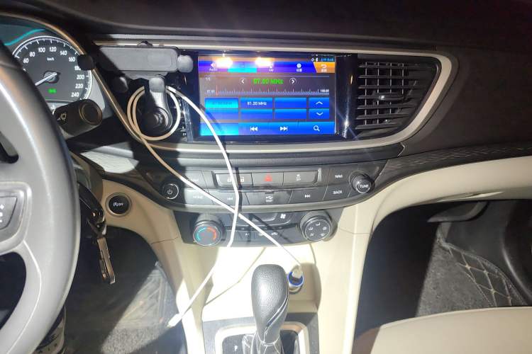 Used Buick GT 2017 15N Automatic Elite Version Audio And AC Panel