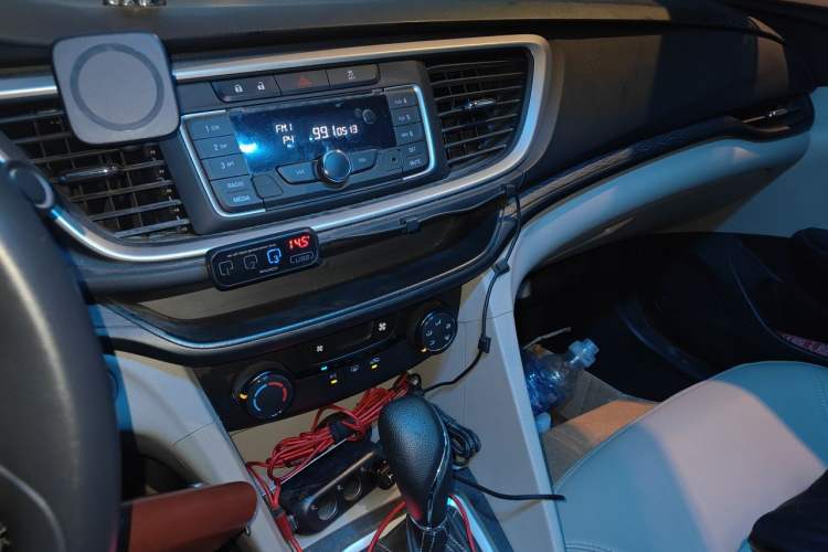 Used Buick GT 2017 15N Automatic Elite Version Audio And AC Panel