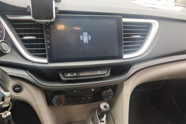 Used Buick GT 2017 15N Manual Elite Version Audio And AC Panel