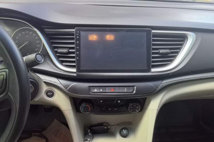 Used Buick GT 2017 15N Manual Entry-Level Trim Audio And AC Panel