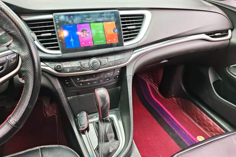 Used Buick GT 2017 15N Automatic Deluxe Edition Audio And AC Panel