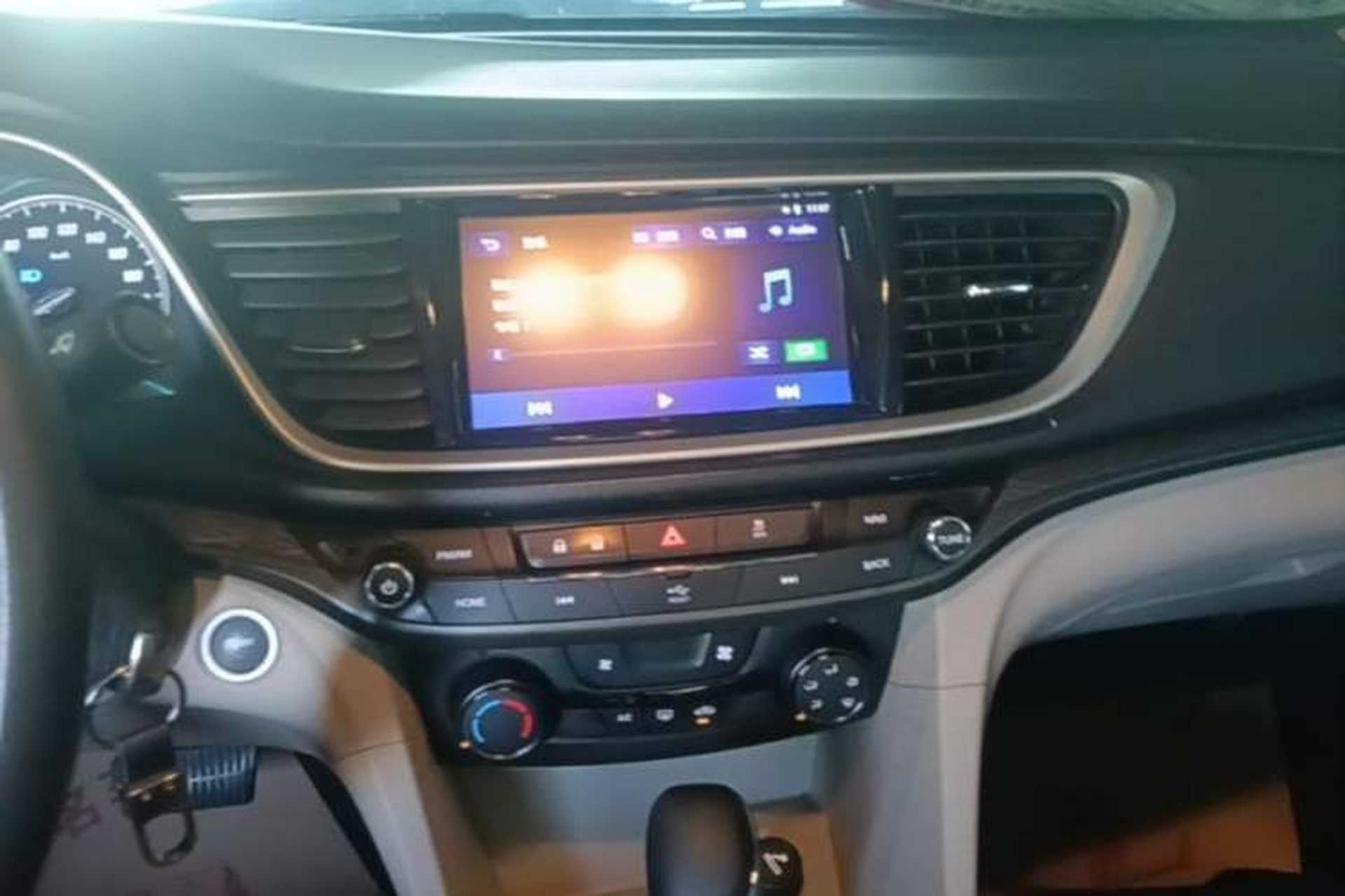 Used Buick GT 2017 15N Automatic Elite Version Audio And AC Panel