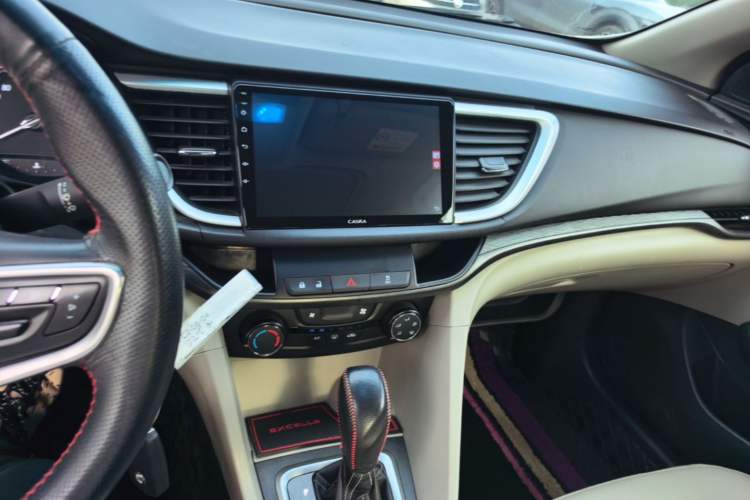 Used Buick GT 2017 15N Automatic Elite Version Audio And AC Panel