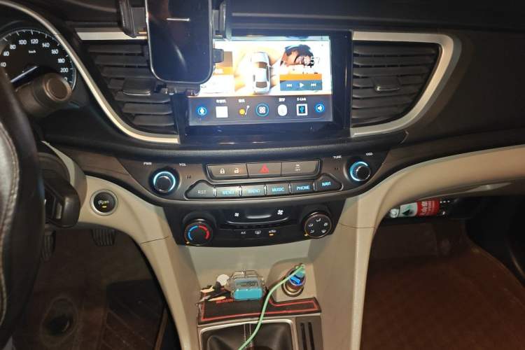 Used Buick GT 2017 15N Manual Elite Version Audio And AC Panel