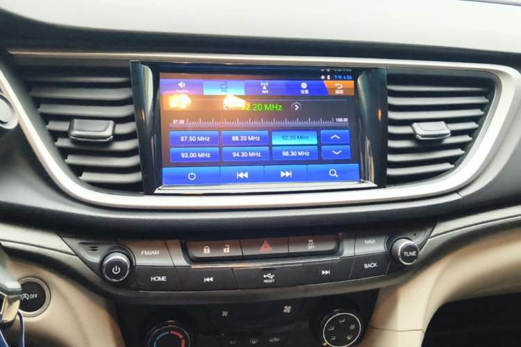 Used Buick GT 2017 15N Automatic Elite Version Audio And AC Panel