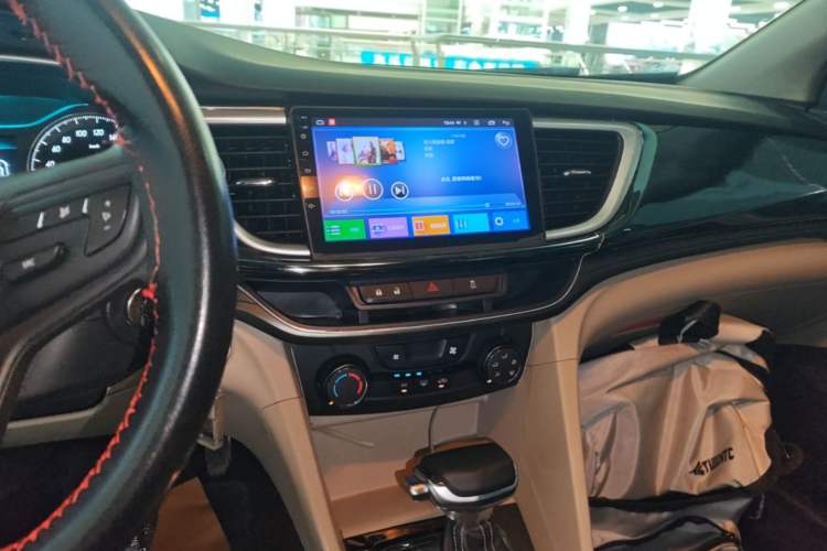 Used Buick GT 2017 15N Automatic Elite Version Audio And AC Panel