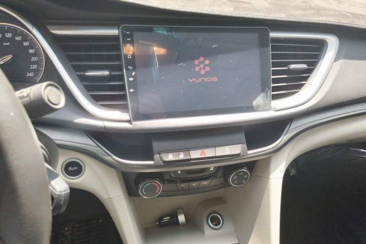 Used Buick GT 2017 15N Manual Elite Version Audio And AC Panel