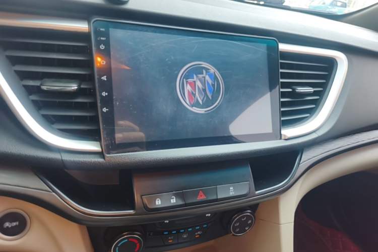 Used Buick GT 2017 15N Automatic Elite Version Audio And AC Panel