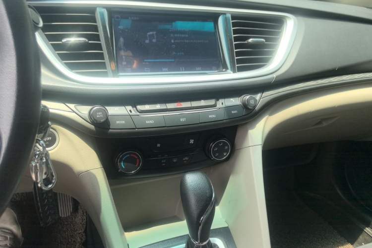 Used Buick GT 2017 15N Automatic Entry-Level Trim Audio And AC Panel