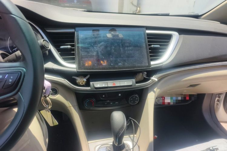 Used Buick GT 2017 15N Automatic Elite Version Audio And AC Panel