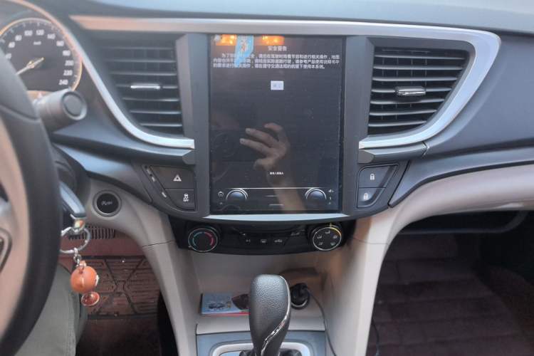 Used Buick GT 2017 15N Automatic Entry-Level Trim Audio And AC Panel