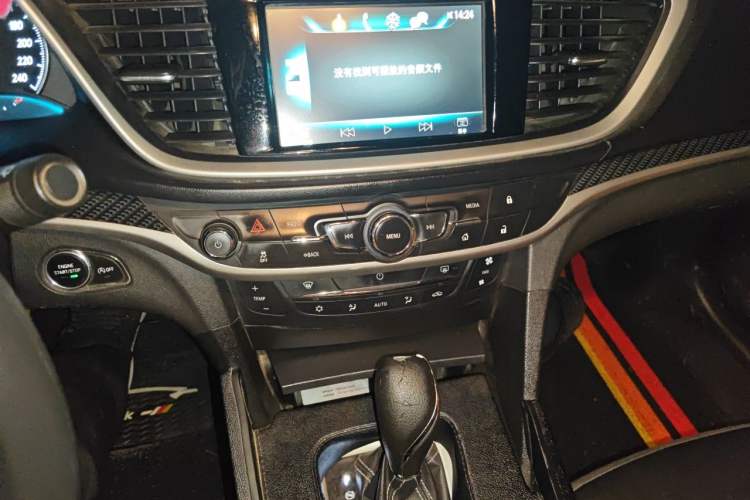 Used Buick GT 2017 15N Automatic Deluxe Edition Audio And AC Panel