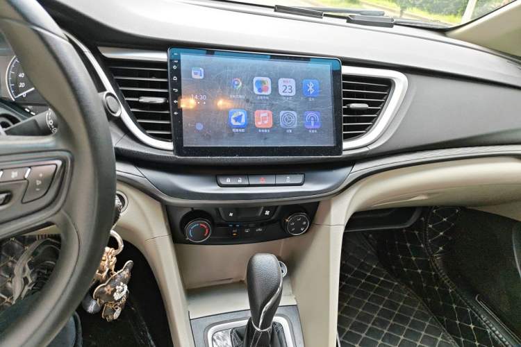 Used Buick GT 2017 15N Automatic Elite Version Audio And AC Panel