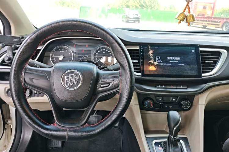 Used Buick GT 2017 15N Automatic Entry-Level Trim Center Console