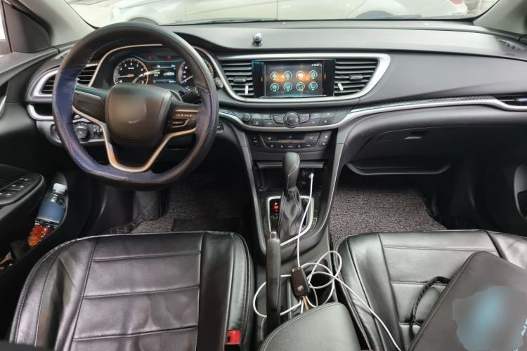 Used Buick GT 2017 15N Automatic Deluxe Edition Center Console