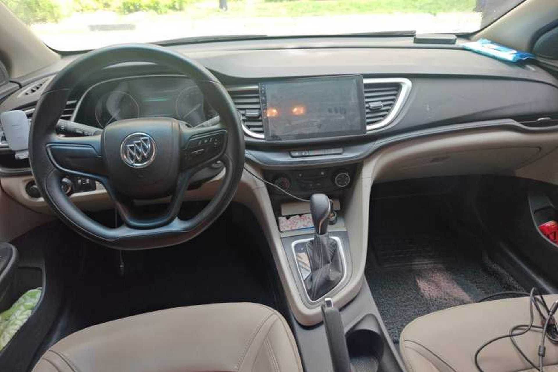 Used Buick GT 2017 15N Automatic Entry-Level Trim Center Console
