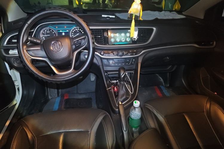 Used Buick GT 2017 15N Automatic Deluxe Edition Center Console