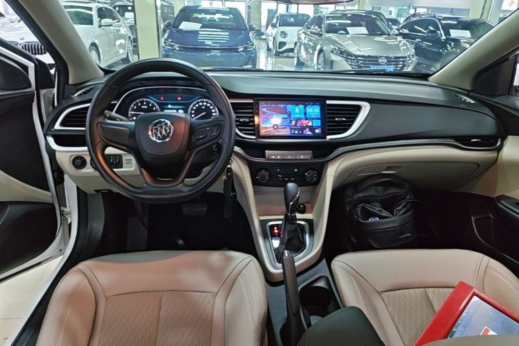 Used Buick GT 2017 15N Automatic Elite Version Center Console