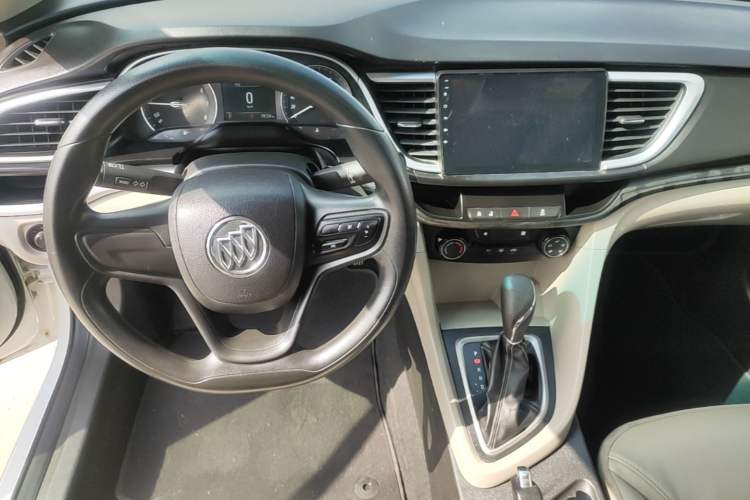 Used Buick GT 2017 15N Automatic Elite Version Center Console
