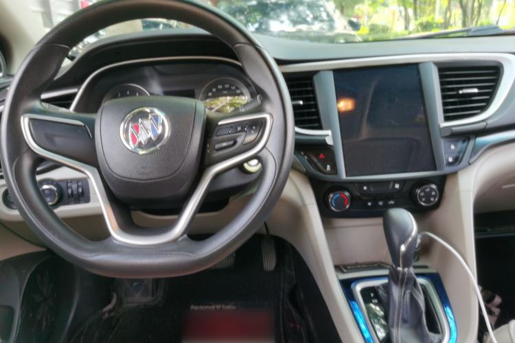 Used Buick GT 2017 15N Automatic Elite Version Center Console