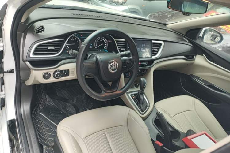 Used Buick GT 2017 15N Automatic Elite Version Center Console