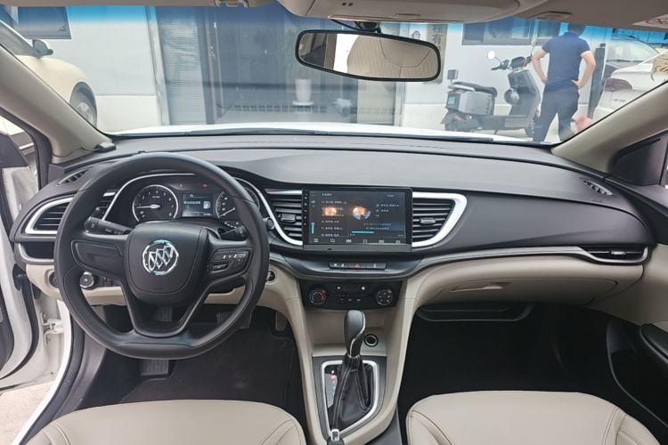 Used Buick GT 2017 15N Automatic Elite Version Center Console