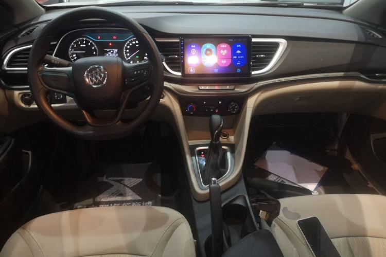 Used Buick GT 2017 15N Automatic Entry-Level Trim Center Console