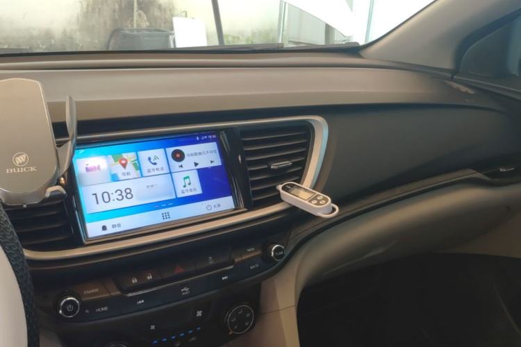 Used Buick GT 2017 15N Automatic Elite Version Center Console