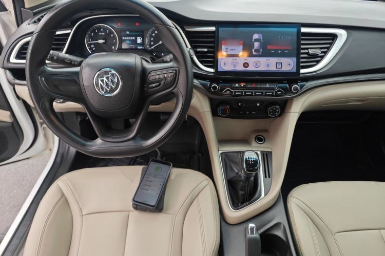 Used Buick GT 2017 15N Manual Elite Version Center Console