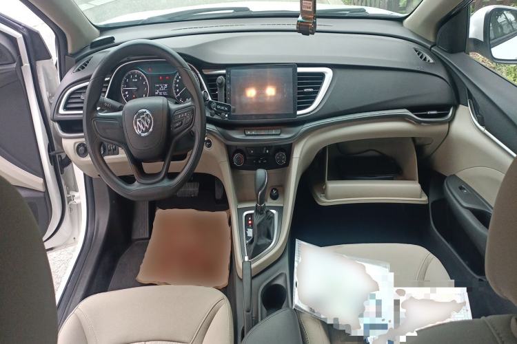Used Buick GT 2017 15N Automatic Entry-Level Trim Center Console