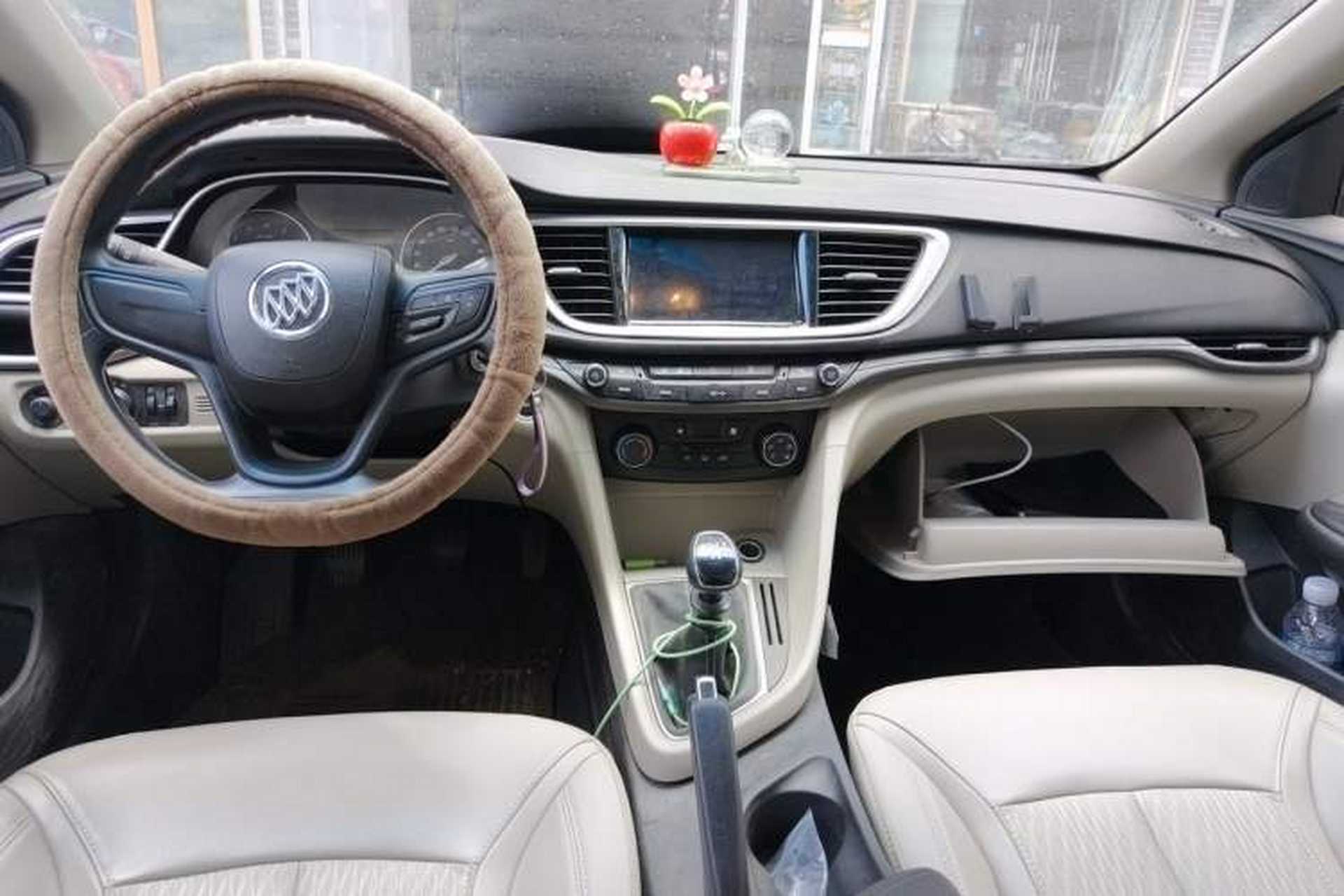 Used Buick GT 2017 15N Manual Elite Version Center Console