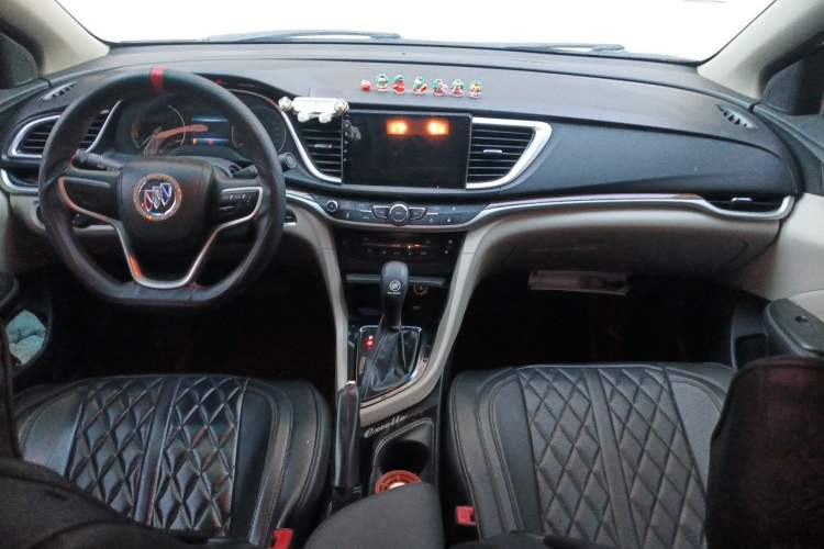 Used Buick GT 2017 15N Automatic Deluxe Edition Center Console
