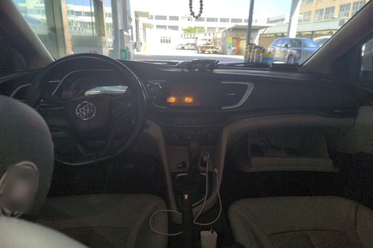Used Buick GT 2017 15N Automatic Elite Version Center Console